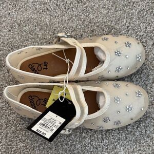 Art Class Kids Ivory Dress Shoes with Rhinestone Accents